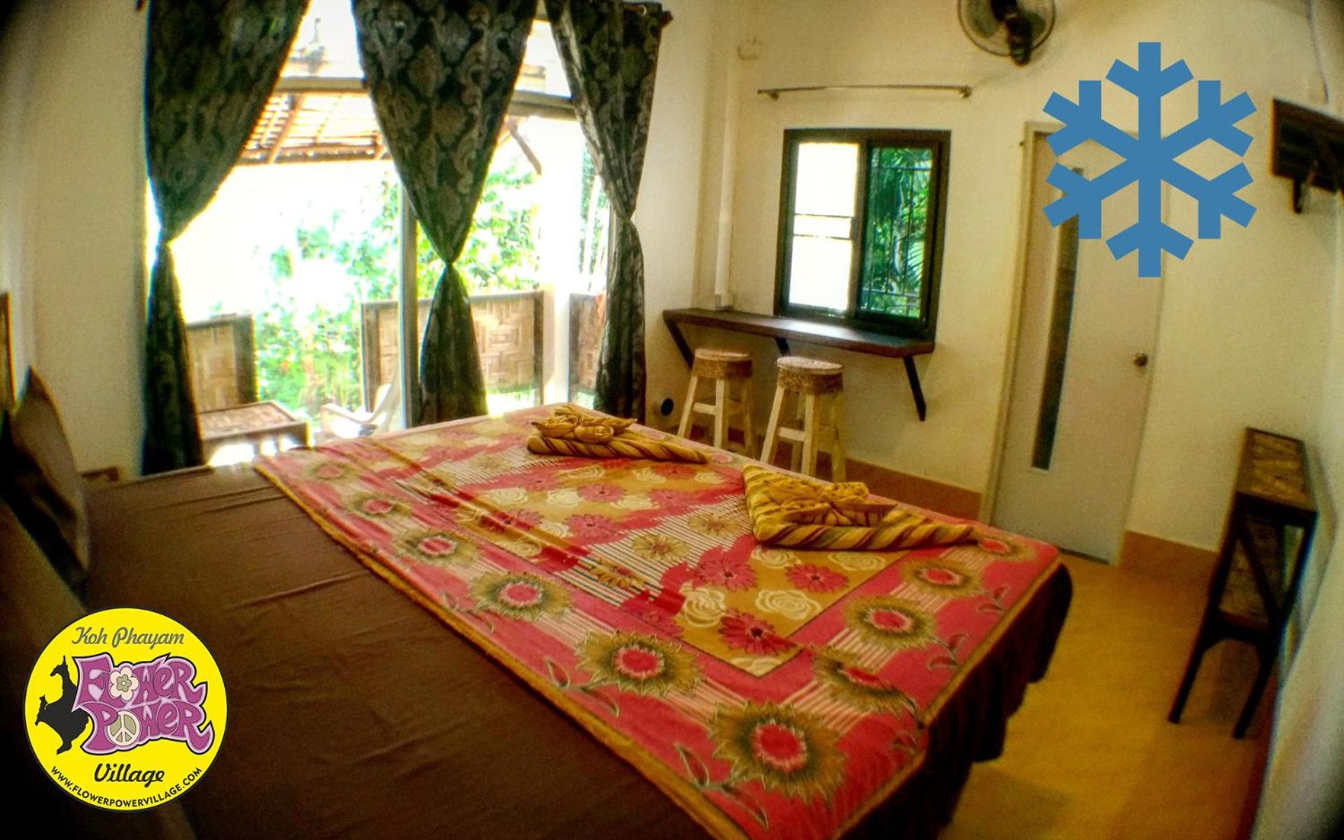 Flower Power Farm Village Koh Phayam Room photo